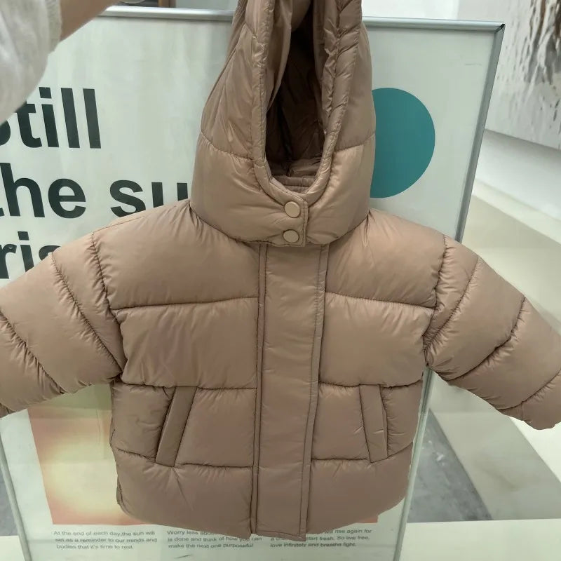 Kuschelige Winterwunder-Daunenjacke für Kinder