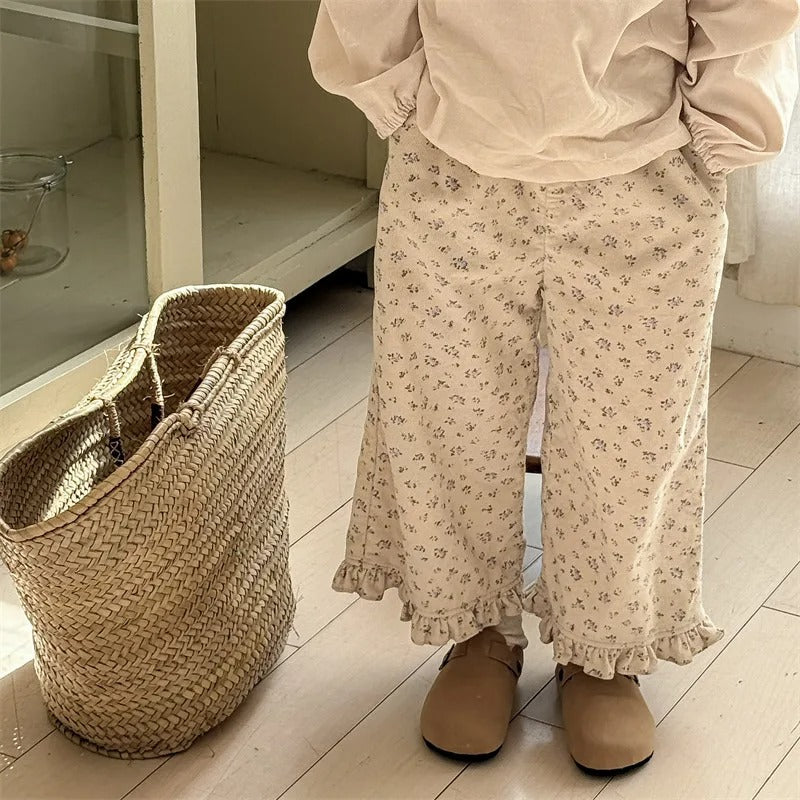Kinder Cordhose mit Rüschen – Weite Mädchenhose aus Baumwolle