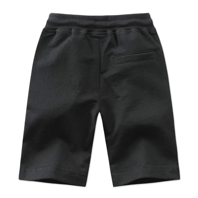 Sportliche Shorts für Jungen in verschiedenen Farben