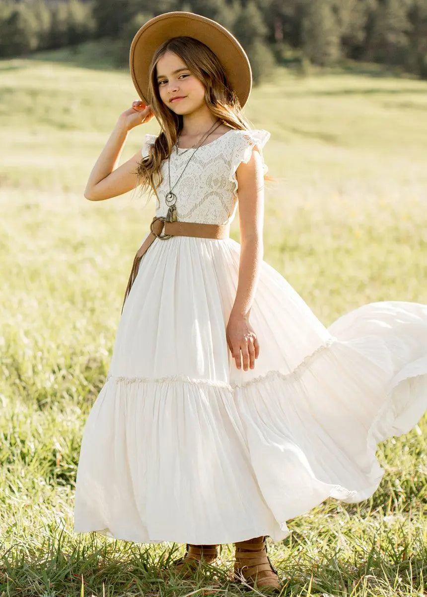 Langes Sommerkleid für Mädchen in zarten Farben