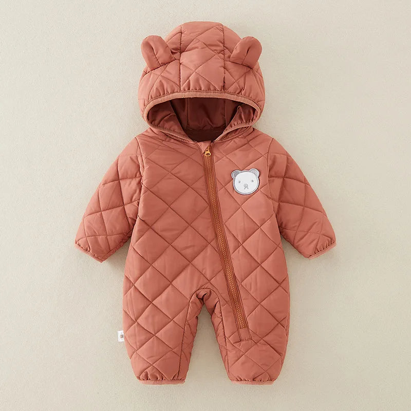 Kuscheliger Bären-Overall für kleine Entdecker