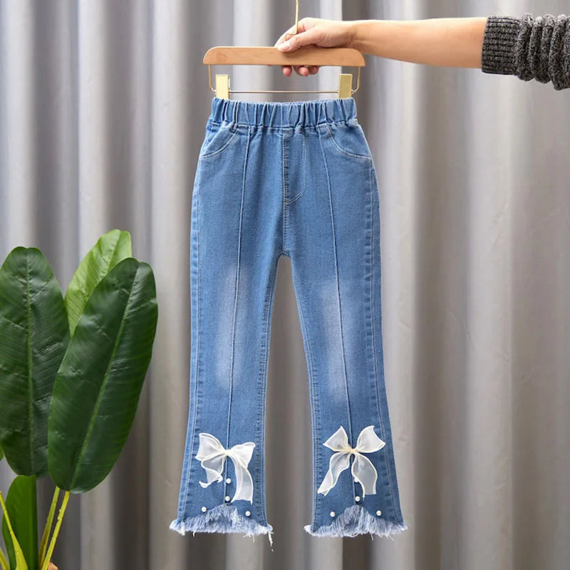 Zauberhafte Kinder-Jeans "Fröhliche Schleifen"