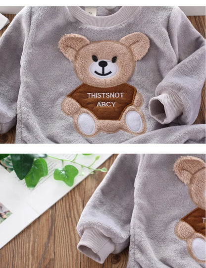 Kuscheliger Bären-Pyjama für Kinder – Komfort und Stil vereint