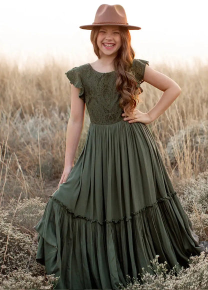 Langes Sommerkleid für Mädchen in zarten Farben