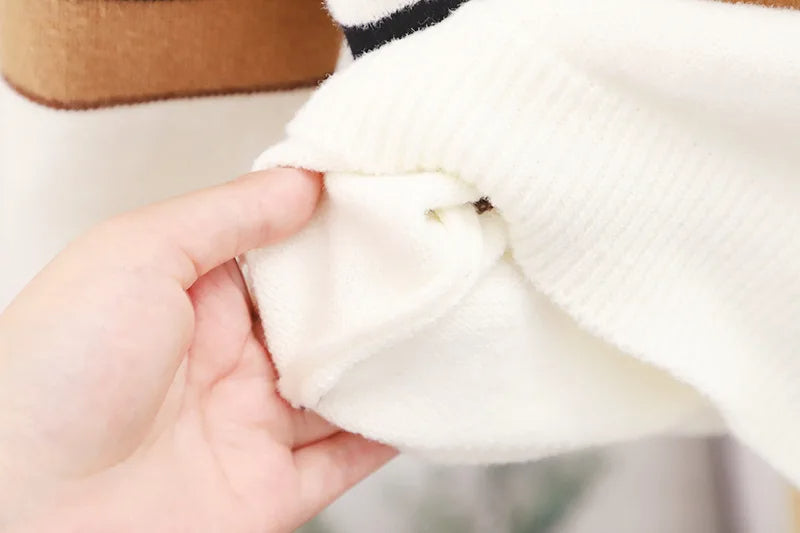 Kuschelweicher Streifenzauber – Der Wohlfühlpullover für kleine Entdecker
