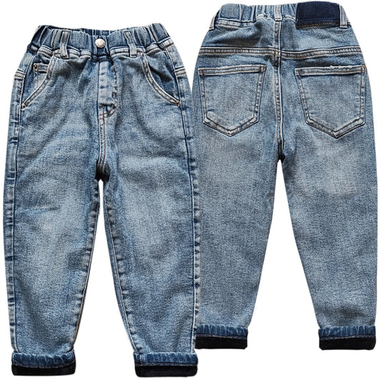 Komfort-Jeans für Kinder – Der perfekte Begleiter für kleine Abenteurer