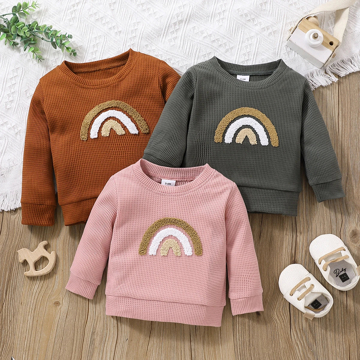 Regenbogen-Sweatshirt für Kinder – Farbenfrohe Gemütlichkeit von Modern Kid