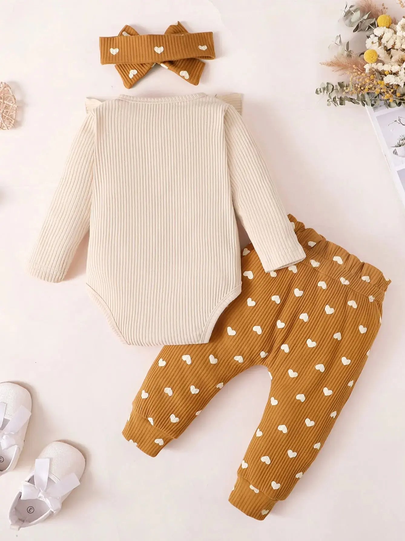Modern Kid's Herzchen-Set – Liebevolle Eleganz für die Kleinsten