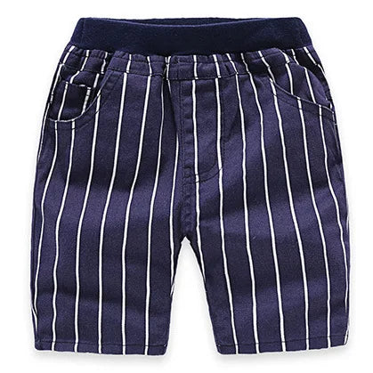 Bermudas mit Design für Jungen in verschiedenen Variationen