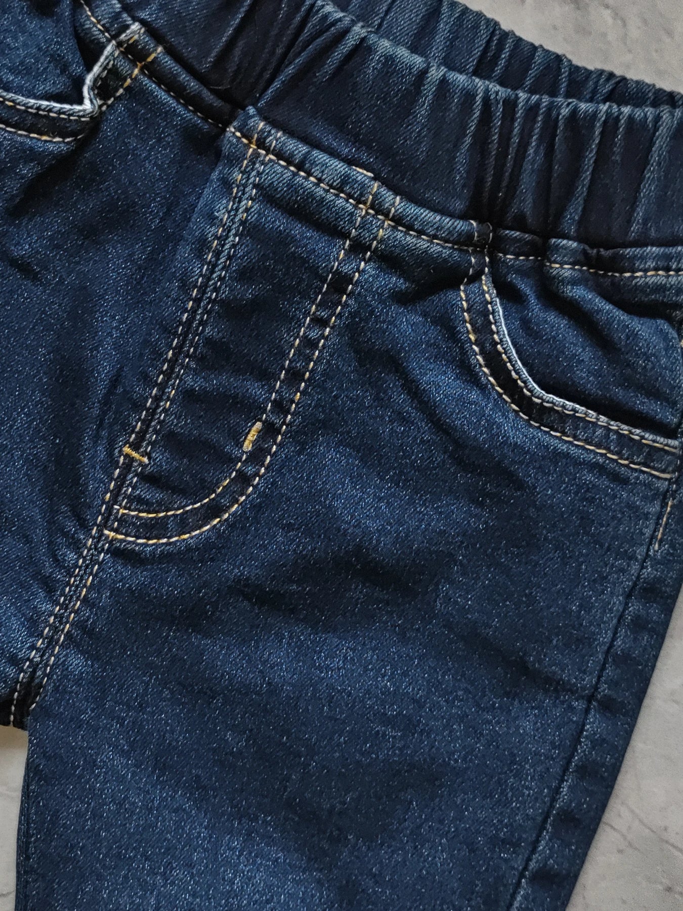 Little Explorer Jeans – Komfort und Stil für kleine Abenteurer