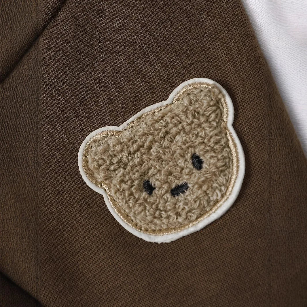 Babyjacke „Bärchenliebe“ – Süße Babymode mit Bärmotiv