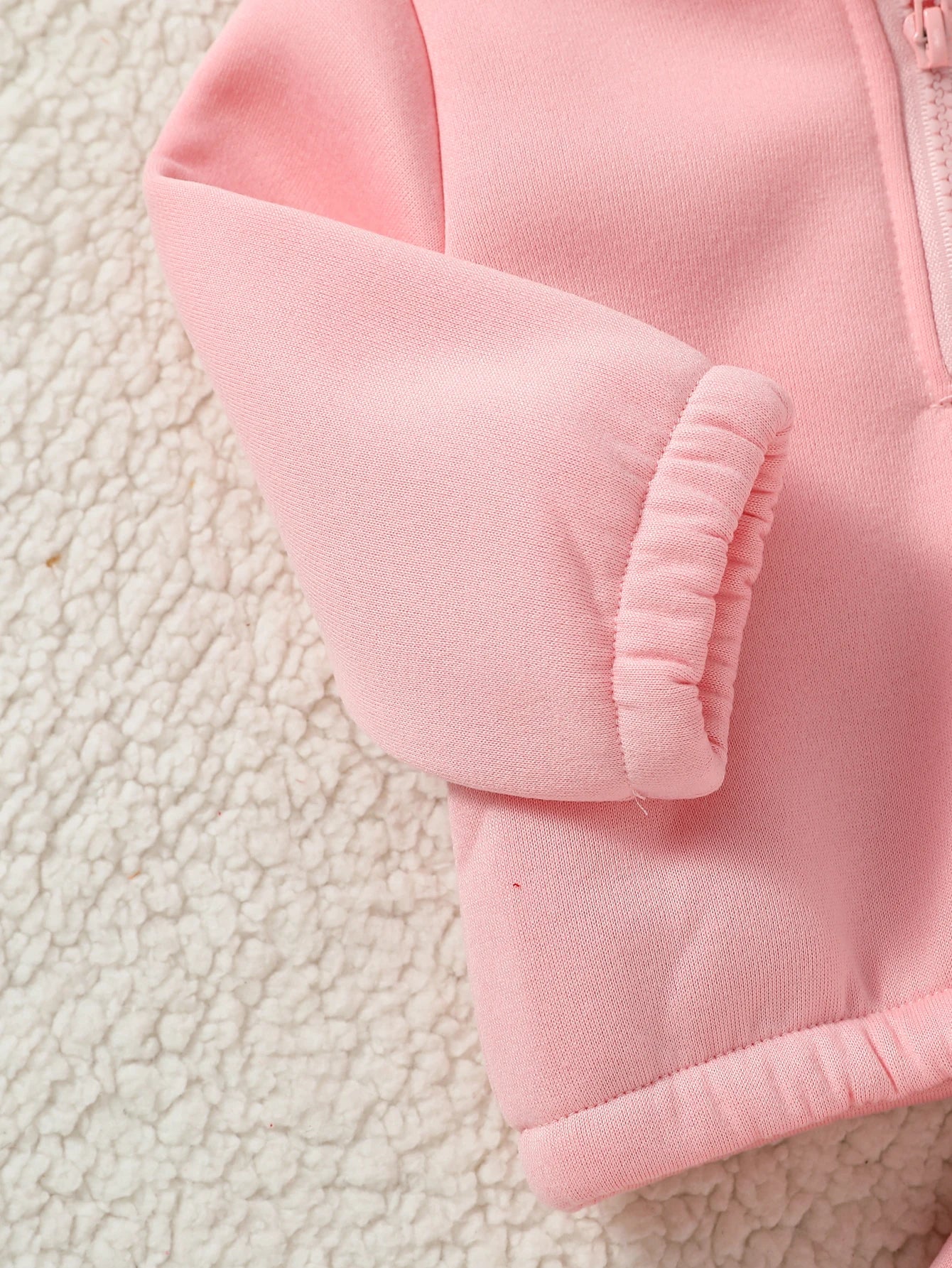 Kuscheltraum Zweiteiler: Der Perfekte Begleiter für Mädchen