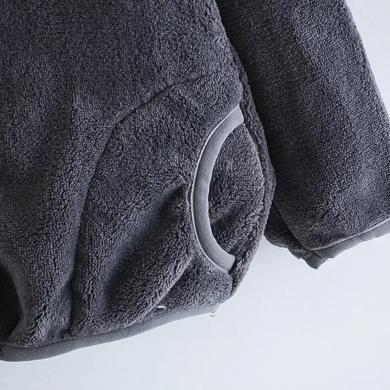 Kuschelige Abenteuerjacke – Der perfekte Begleiter für Kinder