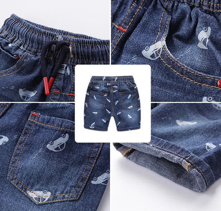 Jeans Shorts mit Auto-Motiven für Jungen