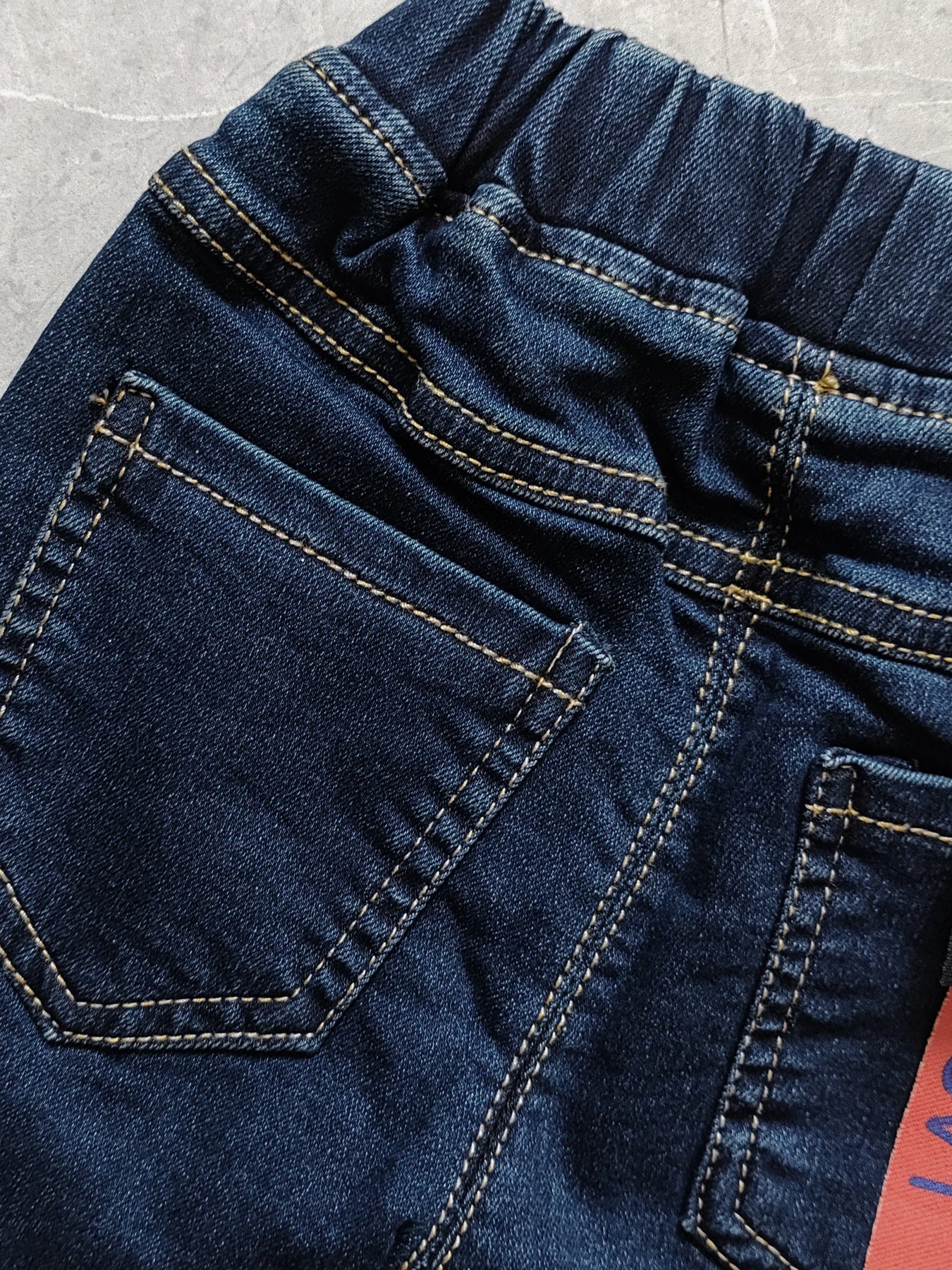 Little Explorer Jeans – Komfort und Stil für kleine Abenteurer