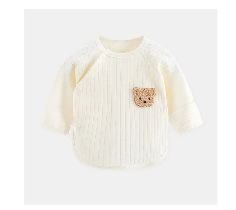 Kuschelweiches Baby-Langarmshirt mit Bärenapplikation