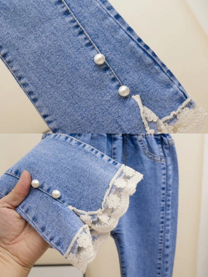 Zauberhafte Spitzen-Jeans für Mädchen
