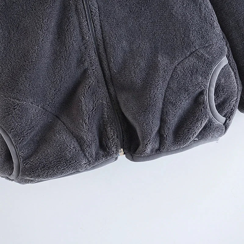 Kuschelige Abenteuerjacke – Der perfekte Begleiter für Kinder