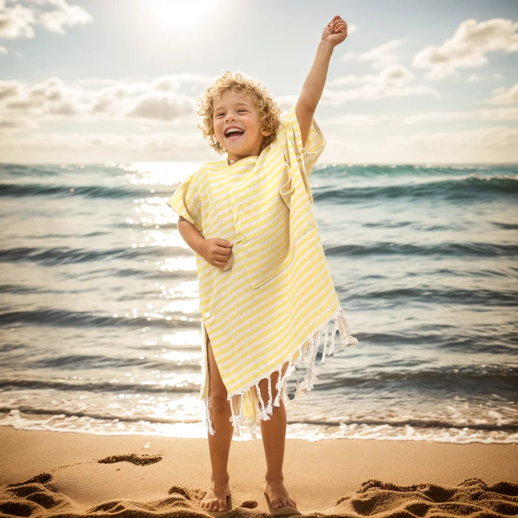 Kuscheliger Kinder-Poncho aus 100% Baumwolle