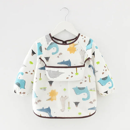 Lätzchen mit Ärmel für Babys & Kleinkinder in verschiedenen Designs
