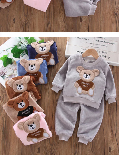 Kuscheliger Bären-Pyjama für Kinder – Komfort und Stil vereint