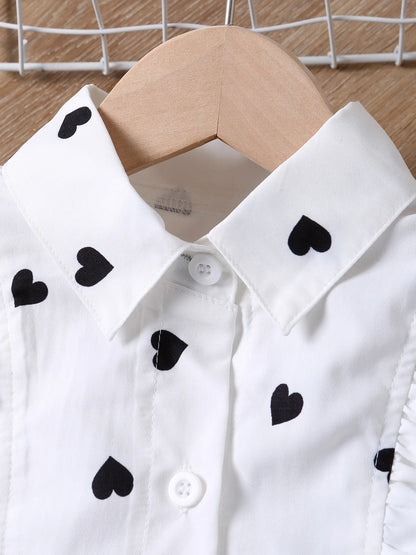 Elegantes Herzchen-Outfit für kleine Trendsetter