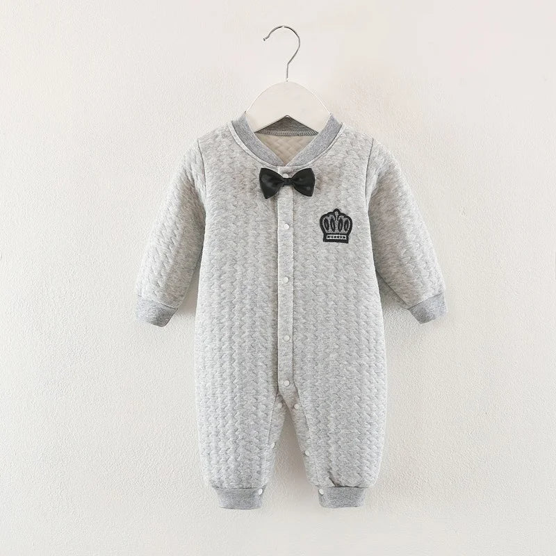 Kuschelweicher Baby-Strampler von Modern Kid