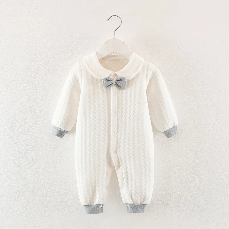 Kuschelweicher Baby-Strampler von Modern Kid