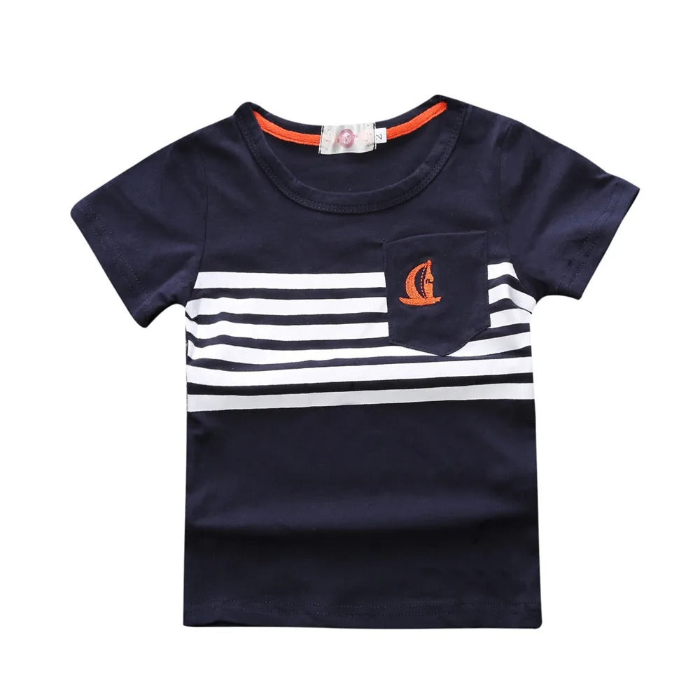 Stylisches Sommer-Paket für coole Jungs | 3 T-Shirts, 1 Hose