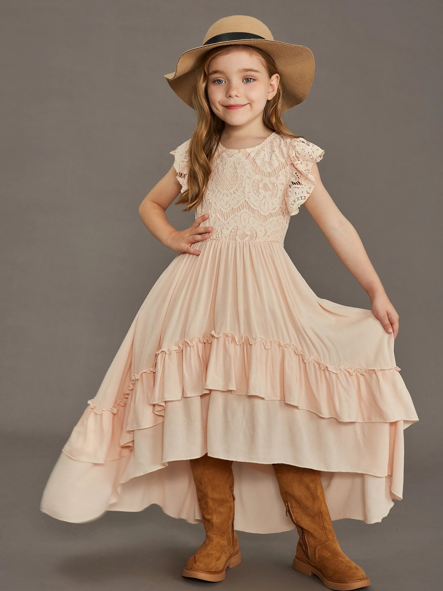 Langes Sommerkleid für Mädchen mit Spitze & Volants