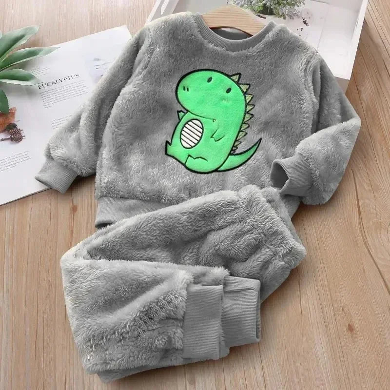 Kuscheliger Tiertraum: Flauschiger Kinder-Pyjama von Modern Kid