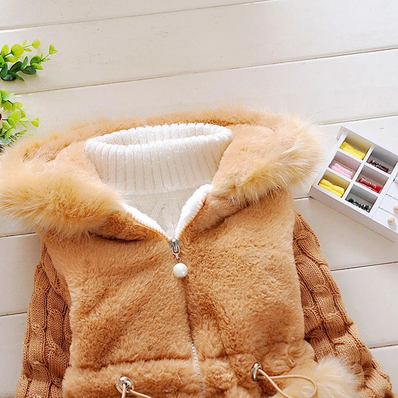 Kuschelige Kinder-Winterjacke mit Flauschkapuze