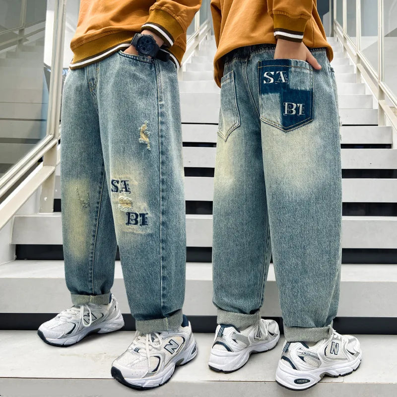 Trendige Baggy-Jeans für Kinder