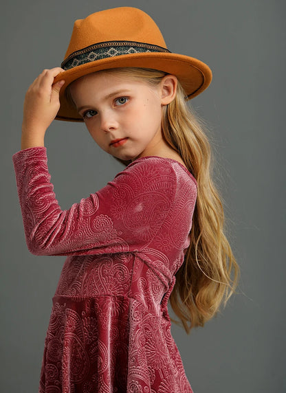Elegantes Kinderkleid mit Blumenmuster