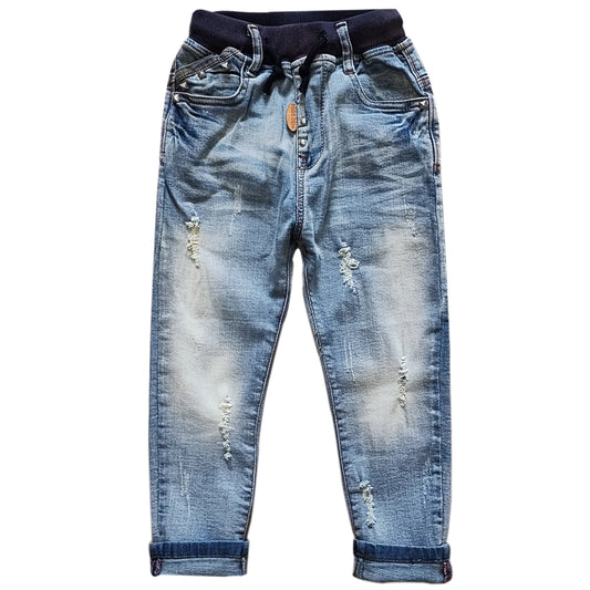 Coole Jeanshose für Jungen im Straight Fit Denim Design