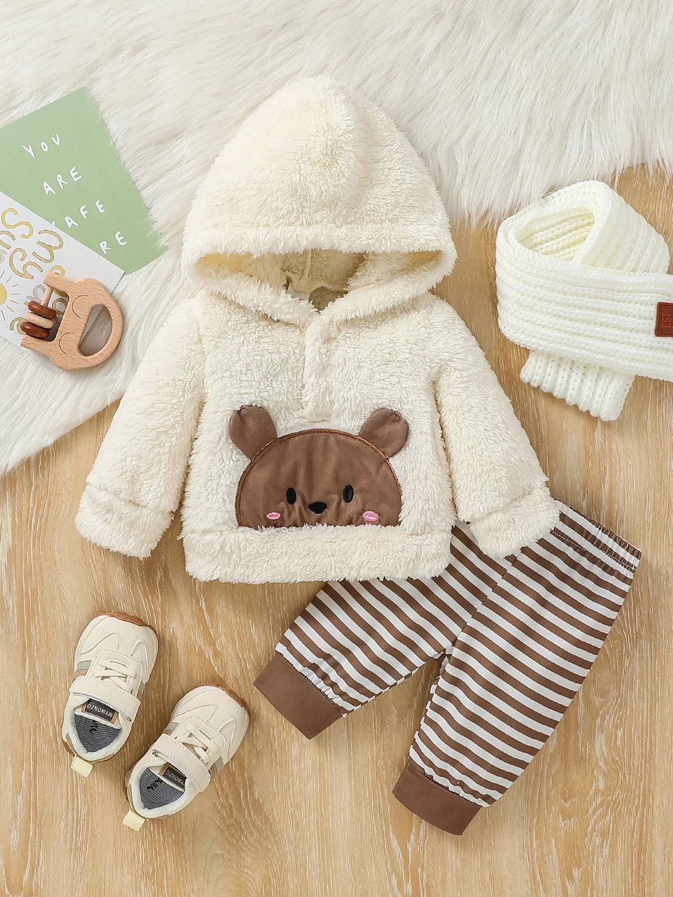 Kuscheliges Baby-Set mit Bärenmotiv