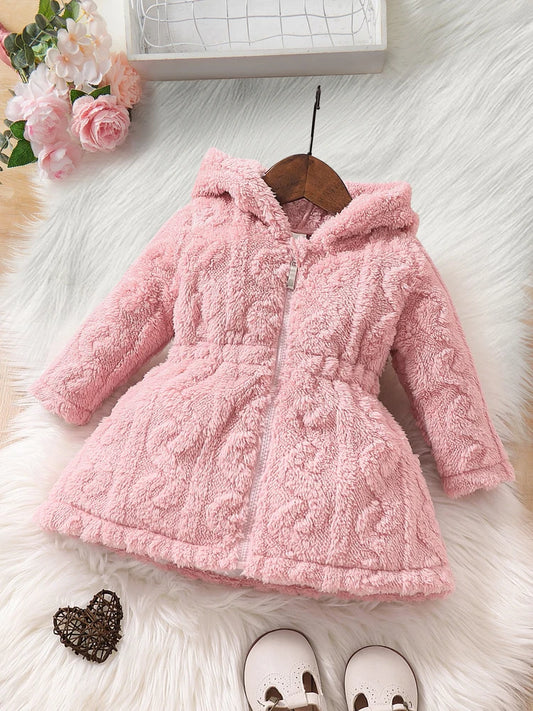 Flauschige Babyjacke in Rosa