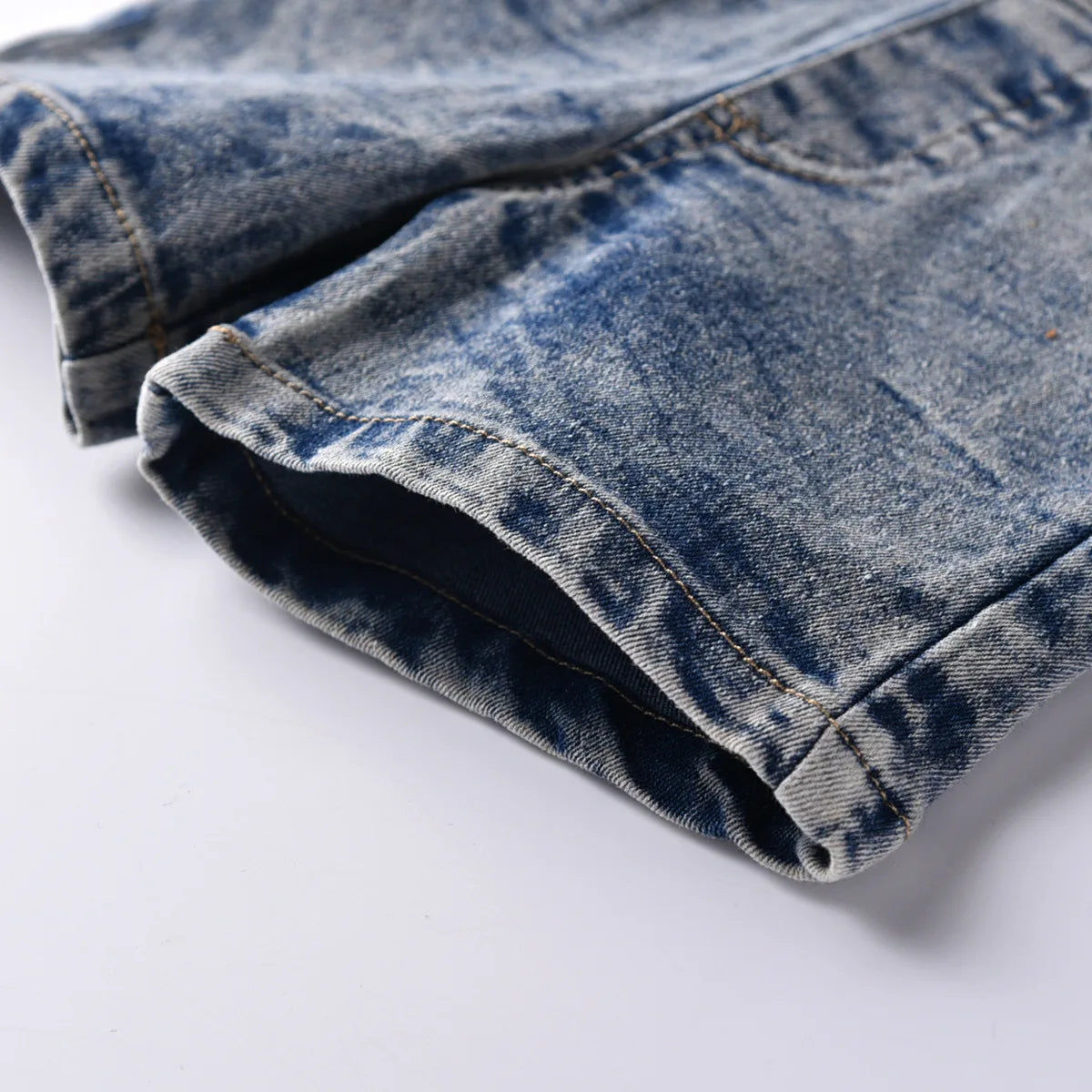Kinder Jeans-Latzhose (Größen 80 bis 128)