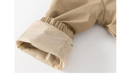 Regenjacke / Übergangsjacke einfarbig mit Kapuze in Schwarz oder Beige