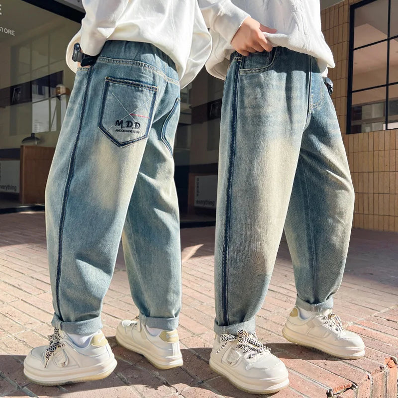 Trendige Baggy-Jeans für Kinder