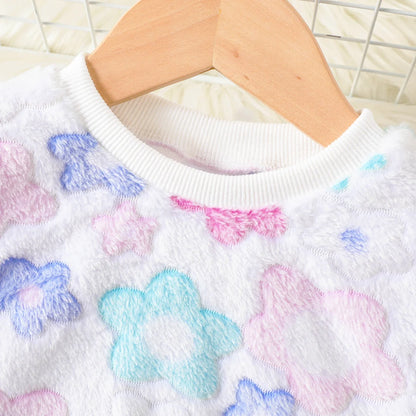 Flauschiger Kinderpullover mit Blumenmuster