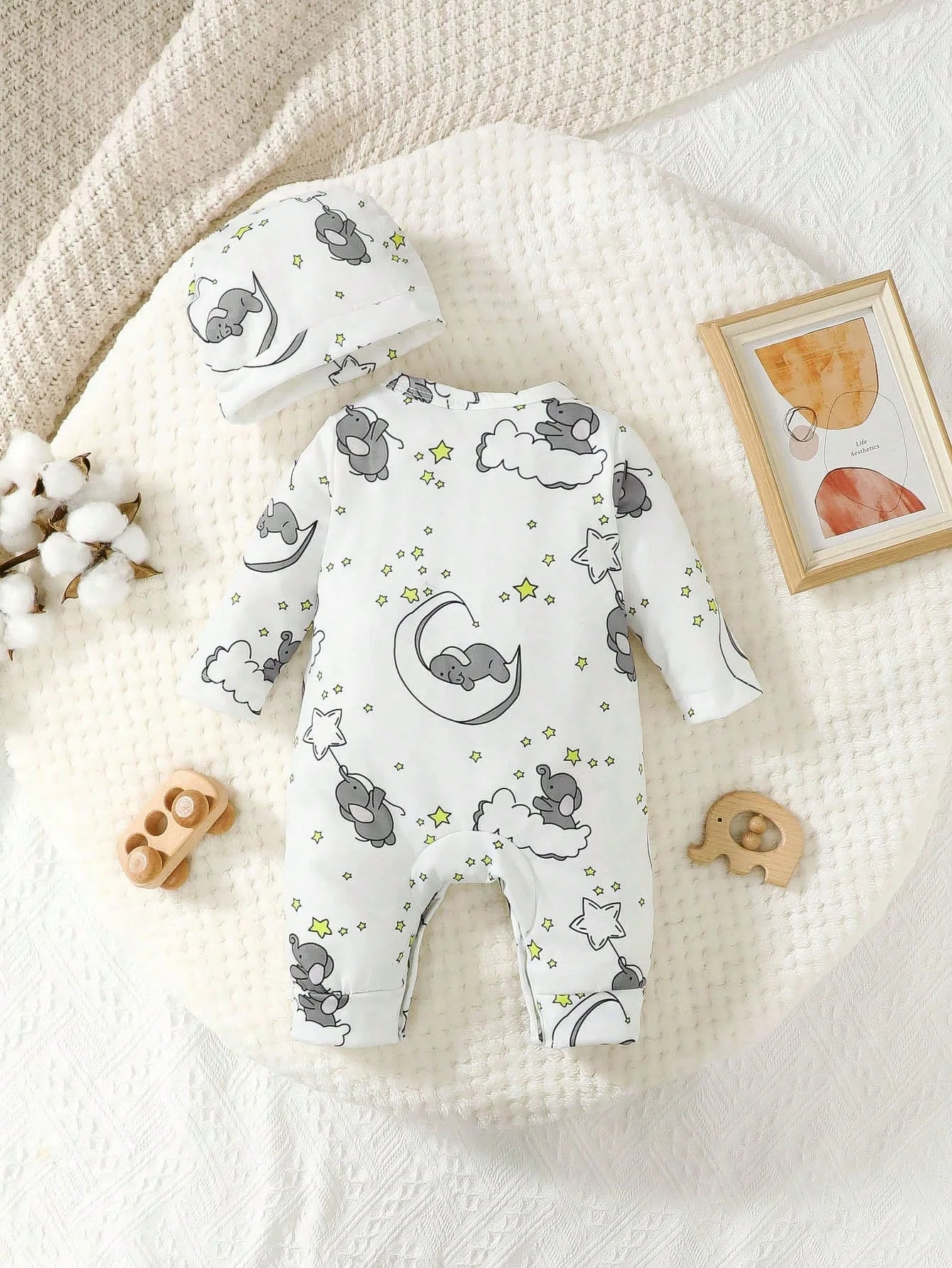 Baby-Strampler mit Elefanten-Motiv