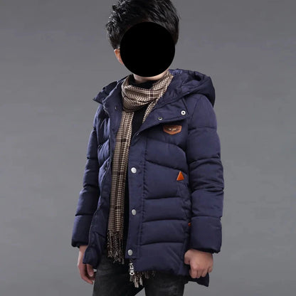 Winterjacke mit Kapuze & Kunstfell / Winterparka für Jungen / Daunenjacke Wind- und Wasserabweisend