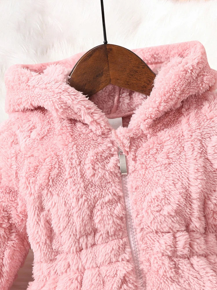 Flauschige Babyjacke in Rosa