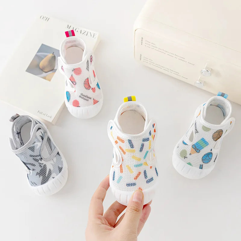 Bunte Baby-Sneaker – Perfekte Begleiter für kleine Entdecker!