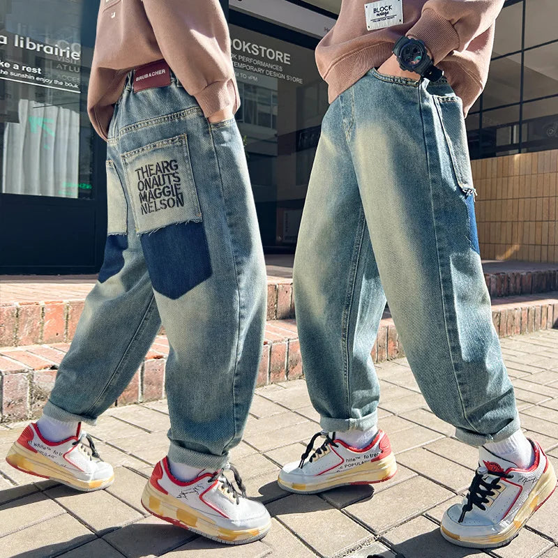 Trendige Baggy-Jeans für Kinder