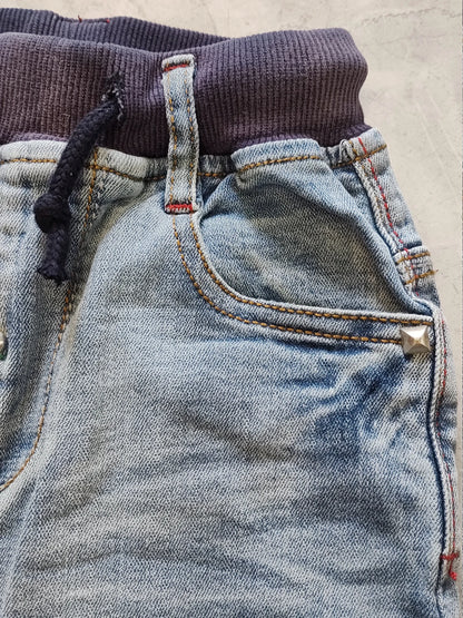 Coole Jeanshose für Jungen im Straight Fit Denim Design