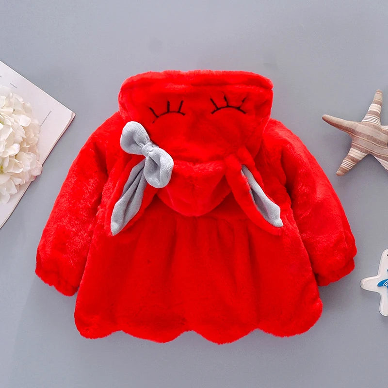 Kuschelige Kinderjacke mit Kapuze und Ohren