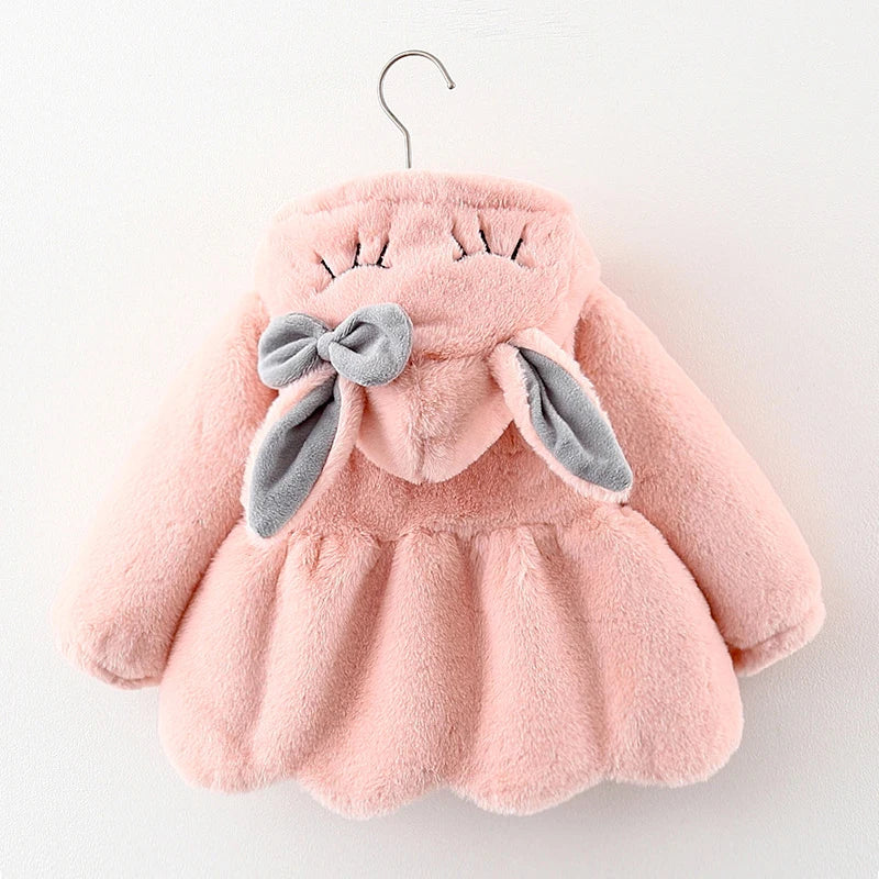 Kuschelige Kinderjacke mit Kapuze und Ohren