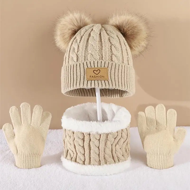 Stylisches Winter-Set für Kinder mit Mütze, Schal und Handschuhen